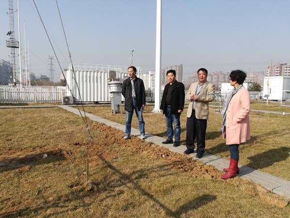 日出水了特别黄的视频