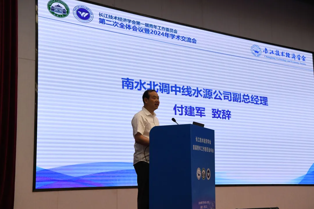 日出水了特别黄的视频